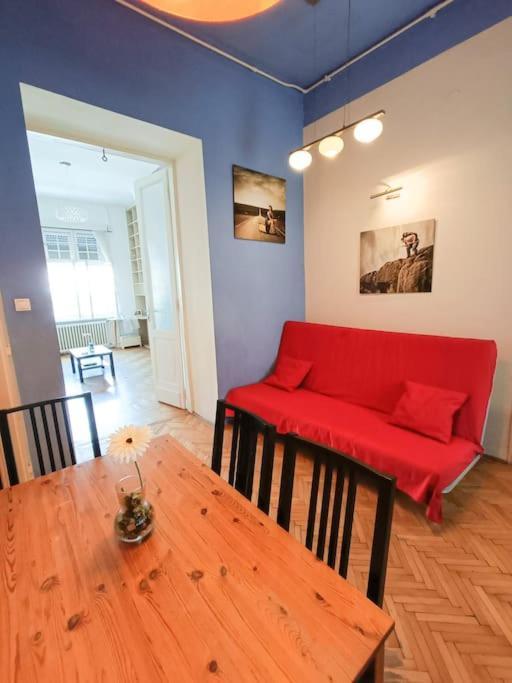 Apartament Near The Parliament Ampio Centrale *